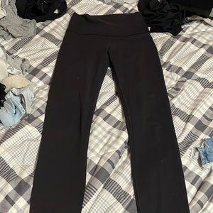 black lululemon leggings size 4